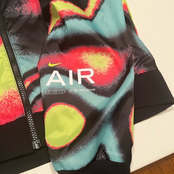 NWT Nike Kids Woven Max Volume Lined Jacket Size X-Large MSRP $80 (H)🔥🔥 - Picture 4 of 9